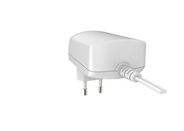 سعر جيد 100 - 240V الأبيض العالمي محول التيار المتردد 12v 2a 24W لأجهزة التوجيه نظام Pos الانترنت