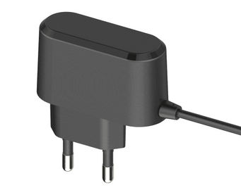 سعر جيد أبيض / أسود عالميّ سفر محول 5V 1A 5V 2.1A لسريع Charhing الانترنت