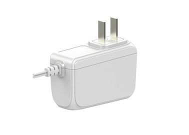 سعر جيد 15V 1A جدار جبل محول تيار متردد للموجه ، CCTV ، كاميرا رقمية الانترنت