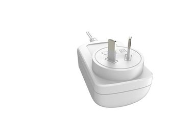 سعر جيد أسود 24W 12V 2A محول التيار المتردد العالمي مع موافقات CE الانترنت