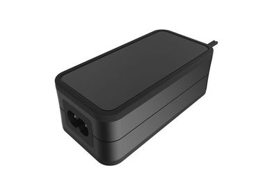 سعر جيد 60W محول الطاقة سطح المكتب الناتج 12V 5A مع شهادات السلامة العالمية الانترنت
